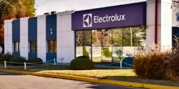 Electrolux deja de producir heladeras y despedirá personal en Rosario