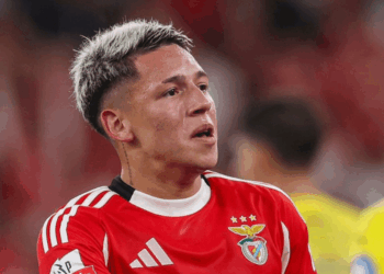 La UEFA suspendió por seis partidos a Prestianni por haber discriminado a Vinicius