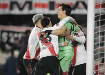 River le ganó a San Lorenzo por penales  y se metió en cuartos del Apertura