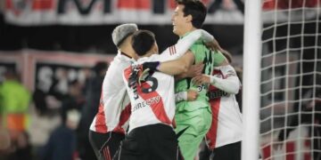 River le ganó a San Lorenzo por penales  y se metió en cuartos del Apertura