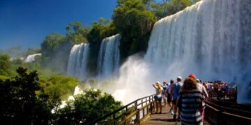 El fin de semana largo dejó $340 mil millones impulsados por viajes