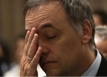 El caso Adorni erosiona la imagen de Milei y aseguran que su efecto se asemeja a la foto de Olivos