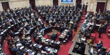 Diputados: el oficialismo logró aprobar la ley que recorta los subsidios al gas por “zona fría”