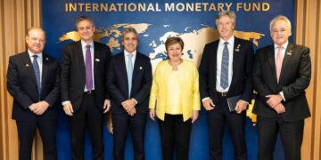 El FMI aprobó la segunda revisión del acuerdo y desembolsará US$1000 millones a la Argentina