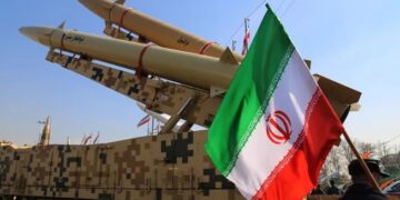 Irán amenaza con una guerra sin fronteras más allá de Medio Oriente contra EEUU e Israel: “Nuestros golpes devastadores los aplastarán”