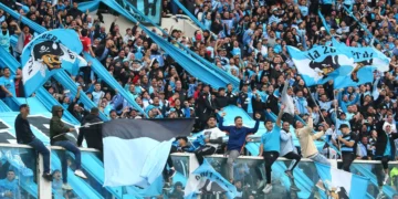 Un hincha de Belgrano recorrió varios kilómetros de rodilla para cumplir una promesa tras la obtención del campeonato