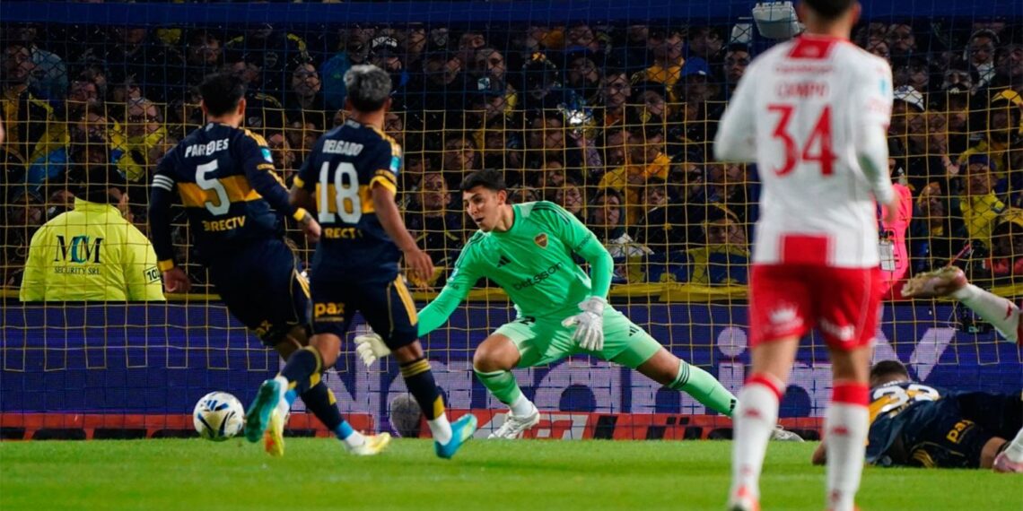 Boca quedó eliminado del Torneo Apertura: perdió 3-2 con Huracán en octavos de final