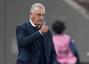 Alfaro: “Cuando veas la sombra de un gigante, fijate dónde está el sol, porque puede ser la sombra que proyecta de un enano”