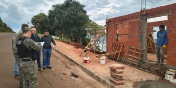 Suspenden una construcción sin habilitación ambiental sobre la ribera del Paraná en Candelaria