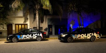 Una pareja de jubilados fue estafada con el “cuento del tío” en Santa Fe: le robaron casi un millón de dólares