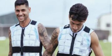 Chalecos refrigerantes, la innovación que adopta la Selección Argentina para combatir el calor en Kansas