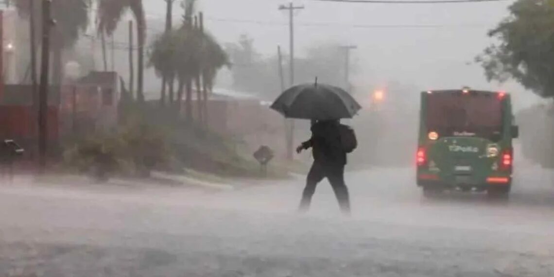 Posadas: cayeron cerca de 80 milímetros de lluvia y sigue vigente la alerta por tormentas