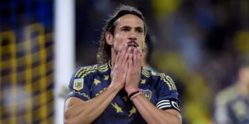 Cavani se va de Boca: rescindirá su contrato tras no ser tenido en cuenta por Arruabarrena