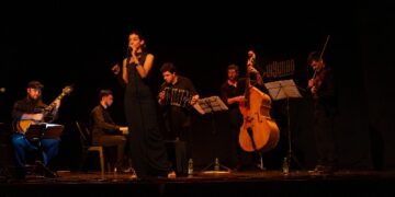 El Quinteto Tangazo lleva la obra de Piazzolla de gira por Misiones