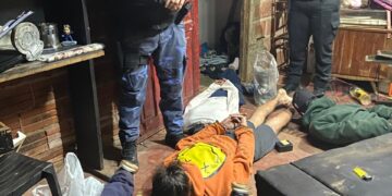 Allanan y capturan a doce integrantes de una banda investigada por robos y estafas en Posadas