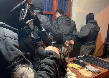 En pocas horas la Policía capturó a dos integrantes de una banda y recuperó 14 millones robados en Cerro Azul