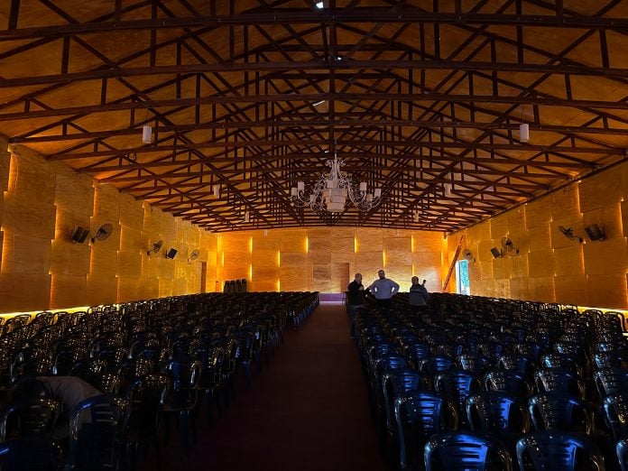 Alem inaugura su Cine Teatro con capacidad para mil personas y una pantalla gigante de 350 pulgadas