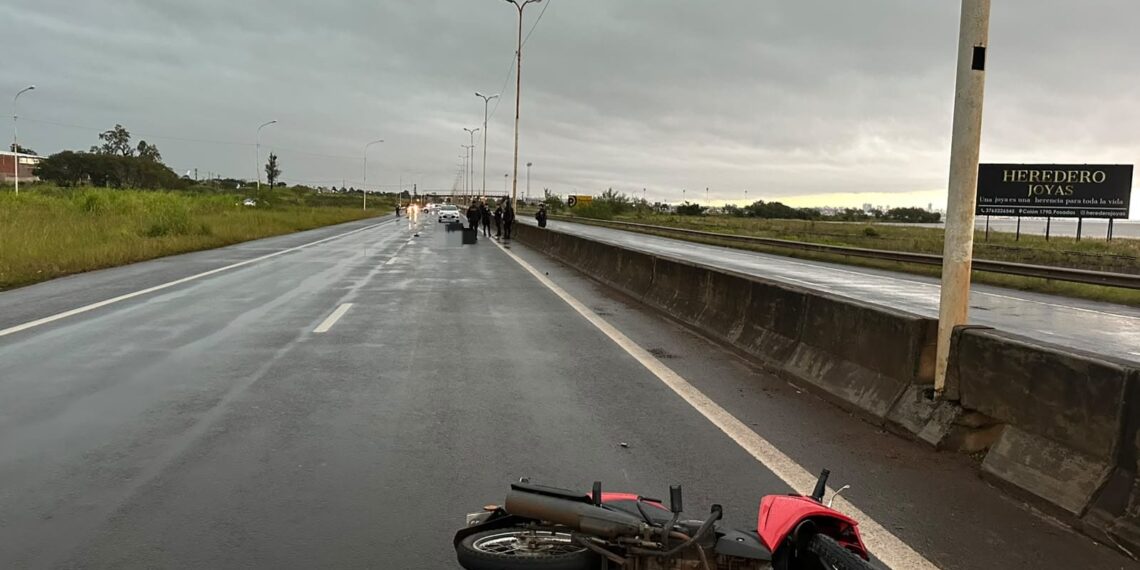 Dos jóvenes fallecieron tras un despiste en motocicleta en Posadas