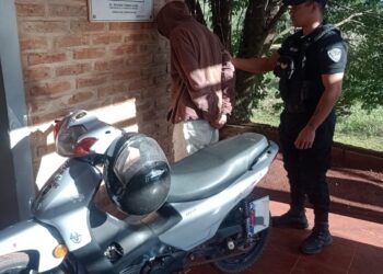 Se hizo pasar por mototaxista, asaltó a una jubilada y fue capturado horas después en Azara