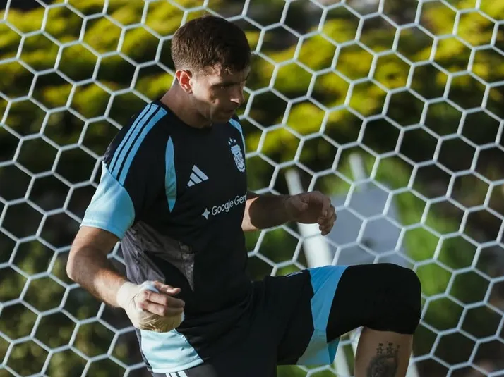 Mundial 2016: el estudio clave que definirá si el Dibu Martínez será titular en el debut de Argentina