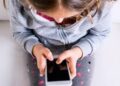 La Policía investiga un presunto caso de grooming y sextorsión en perjuicio de una adolescente