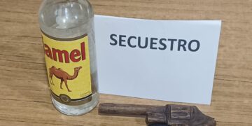 Condujo alcoholizado, incendió el galón de su ex y fue arrestado tras un dispositivo policial en Bernardo de Irigoyen
