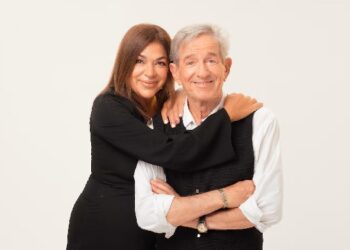Claribel Medina y Pablo Alarcón llegan a Posadas con la premiada comedia “Es complicado”.