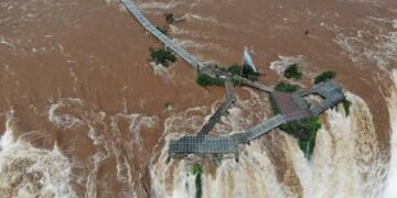 Suspenden el acceso a la Garganta del Diablo por la crecida del río