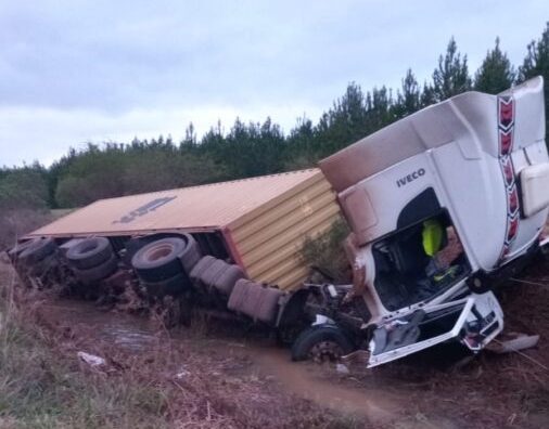 San José: habría intentado esquivar un animal y terminó despistando sobre la Ruta 14