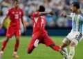 El organismo que define las reglas del fútbol reconoció que hubo un error del VAR en el partido entre Argentina y Suiza