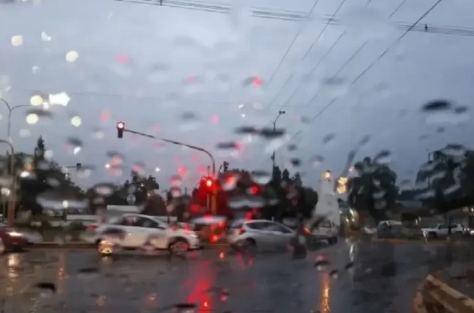 Rige alerta naranja en Misiones por tormentas con fuertes ráfagas y granizo