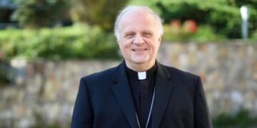 El nuevo embajador del Vaticano llega a la Argentina y crece la expectativa sobre la visita del papa León XIV