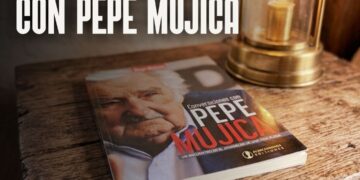 Presentan en Posadas el libro “Conversaciones con Pepe Mujica”