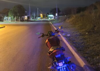 Un motociclista resultó lesionado tras despistar en el barrio A-3-2 de Posadas