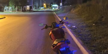 Un motociclista resultó lesionado tras despistar en el barrio A-3-2 de Posadas