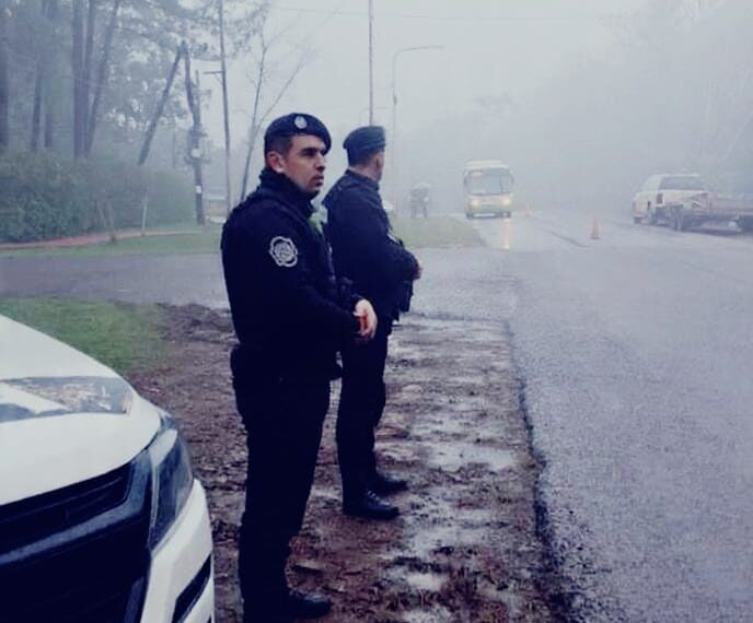 Ante las lluvias y la escasa visibilidad, la Policía de Misiones refuerza los controles y brinda recomendaciones para una conducción segura