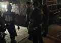 Se refugió bajo llave en su propia casa para protegerse de su hijo: la Policía lo rescató y detuvo al agresor
