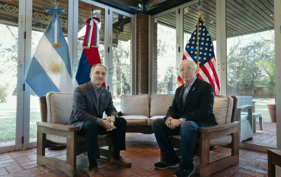 Passalacqua recibió al embajador de EEUU, Peter Lamelas para fortalecer cooperación en seguridad y desarrollo