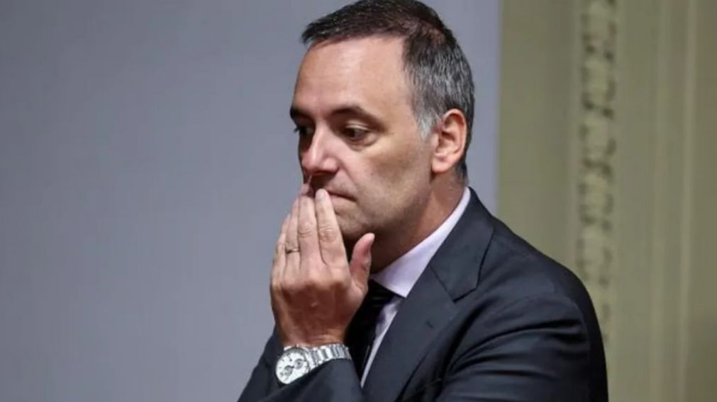 Manuel Adorni solicitó una prórroga a la Justicia para justificar su patrimonio y pidió declarar