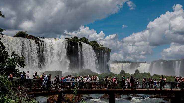 Fin de semana largo: viajaron más de un millón de turistas y gastaron casi $246 mil millones