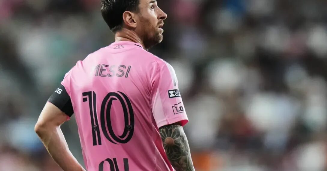 Messi volvió a jugar en Inter Miami tras la muerte de su padre y recibió la ovación de todo el estadio