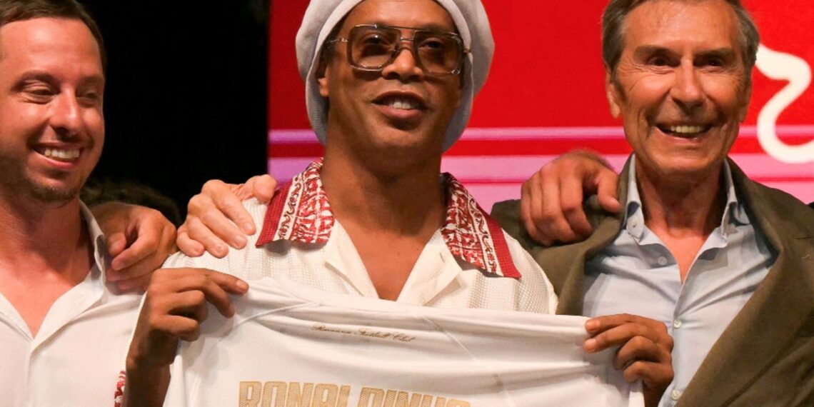 Con 46 años, Ronaldinho vuelve del retiro y jugará en un club del ascenso de Italia