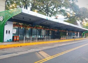 UTA anunció un paro de colectivos en el interior del país para este viernes por conflicto salarial