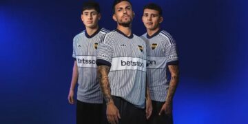 Boca presentó su nueva camiseta alternativa inspirada en los orígenes del club