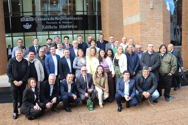 Intendentes respaldaron al nuevo bloque de Passalacqua en la Legislatura misionera