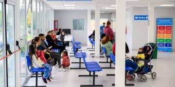 Desde hoy, los extranjeros no residentes deberán pagar la atención médica en hospitales nacionales