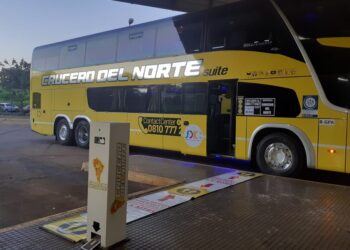 Trabajadores de Crucero del Norte cesan sus actividades para reclamar el pago de salarios adeudados