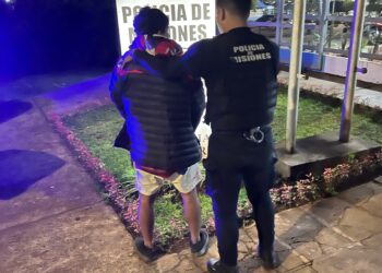 Intentó robar en dos comercios y fue detenido inmediatamente por la Policía en Posadas