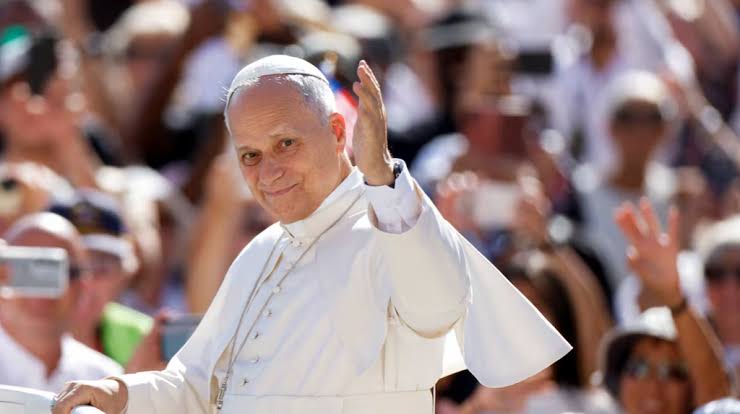 Confirman feriado nacional por la visita del Papa León XIV y analizan sumar otros dos