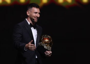 Con Messi como posible candidato, se conocerán los nominados al Balón de Oro